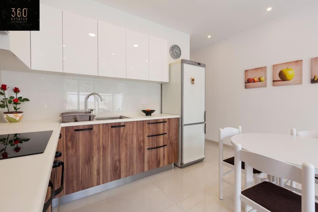 Comfy Apt With Terrace, 5 Mins To Sliema Ferries By 360 Estates Gzira Экстерьер фото